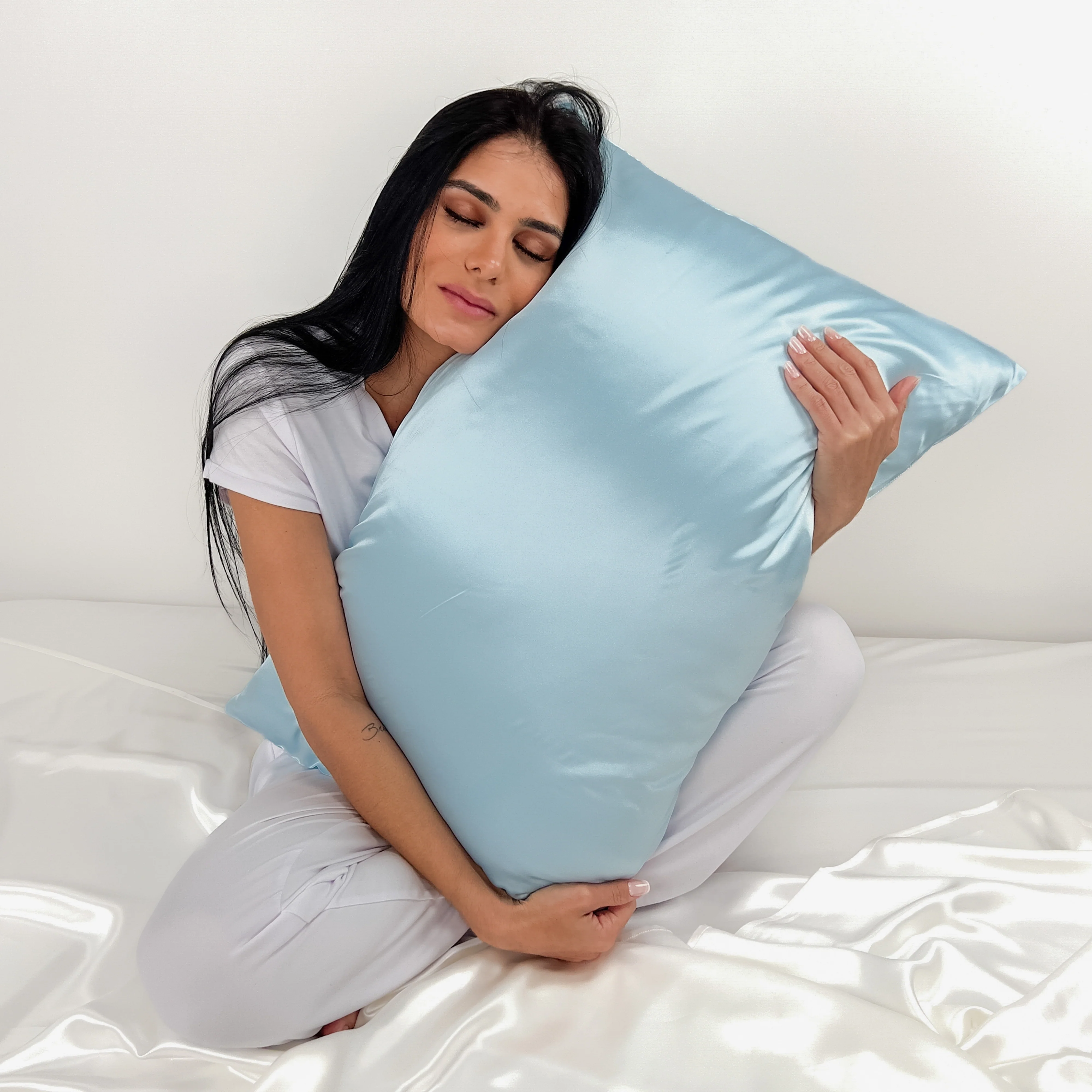 19 Momme Silk Pillowcase - Blue - Image 3