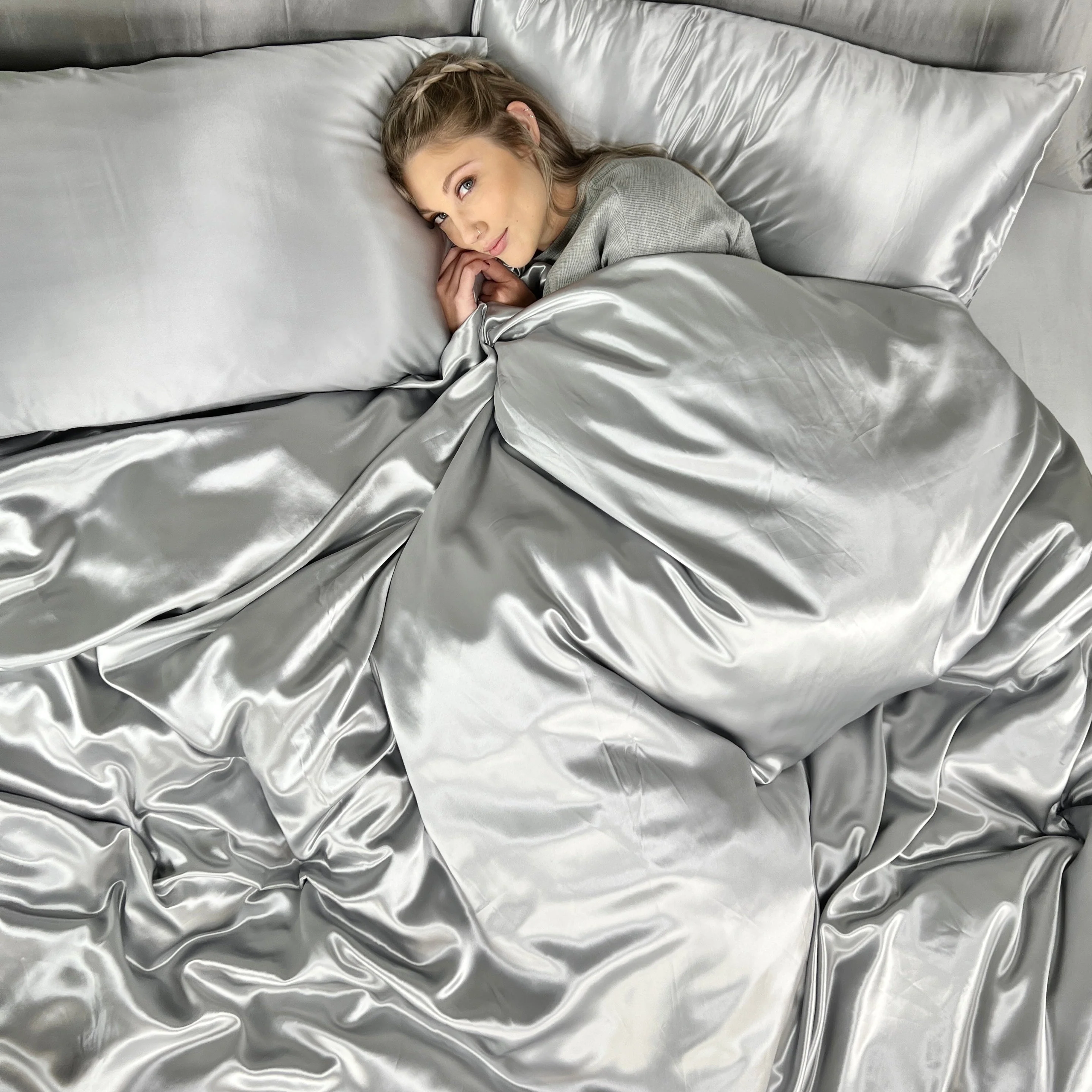22 Momme Silk Duvet Cover - Silver - Image 6