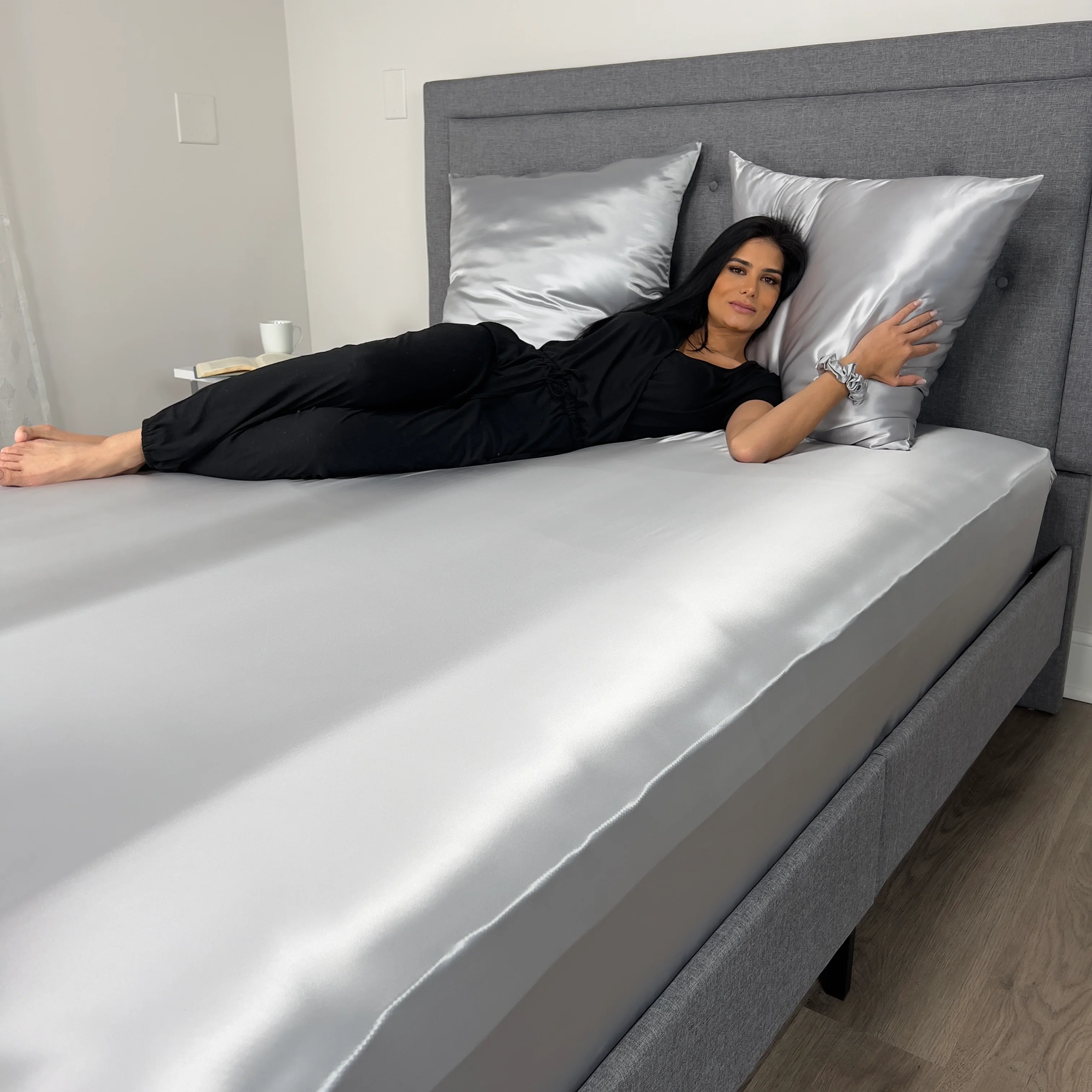 22 Momme Silk Fitted Sheet - Silver - Image 3