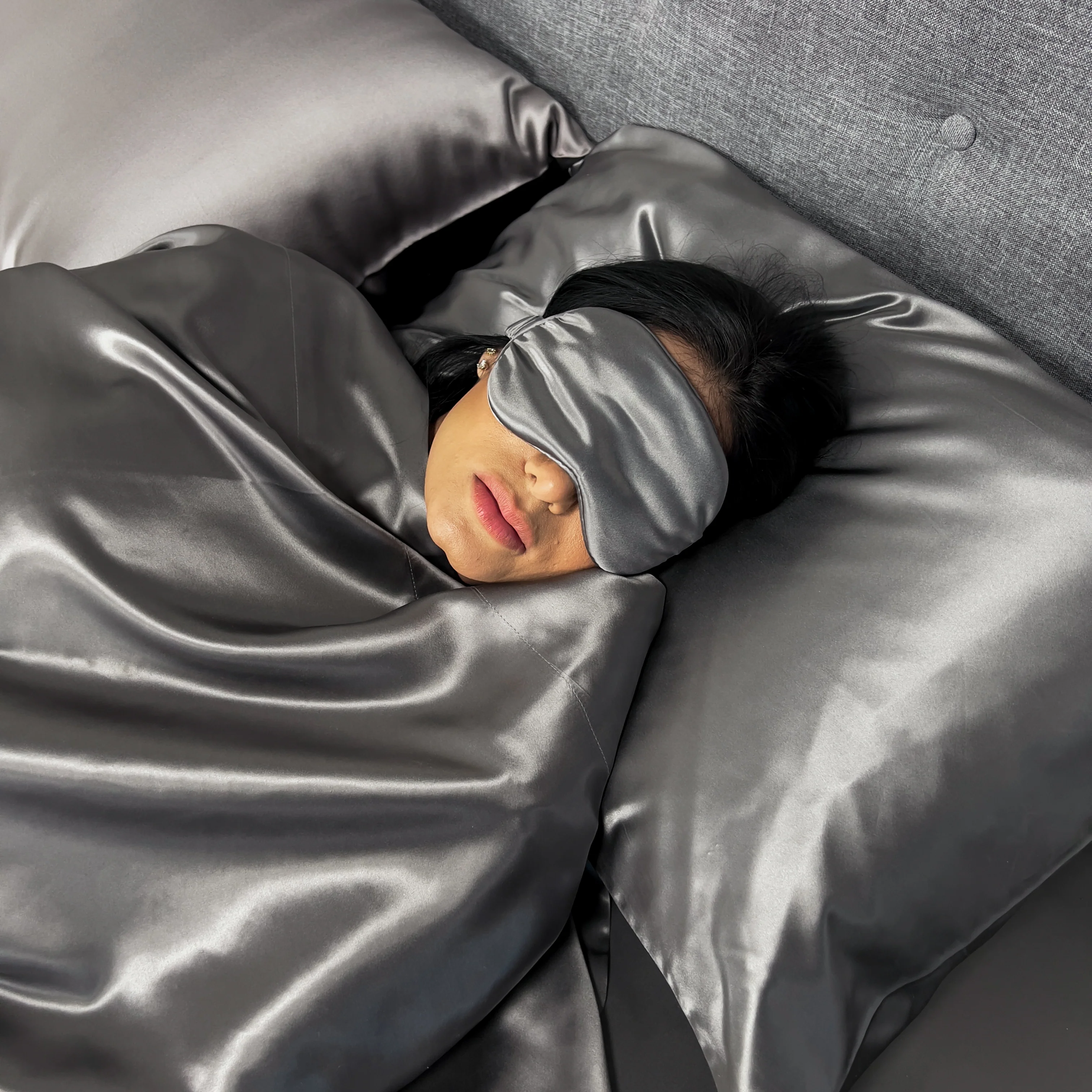 22 Momme Silk Pillowcase & Sleep Mask Gift Set - Gunmetal - Image 3