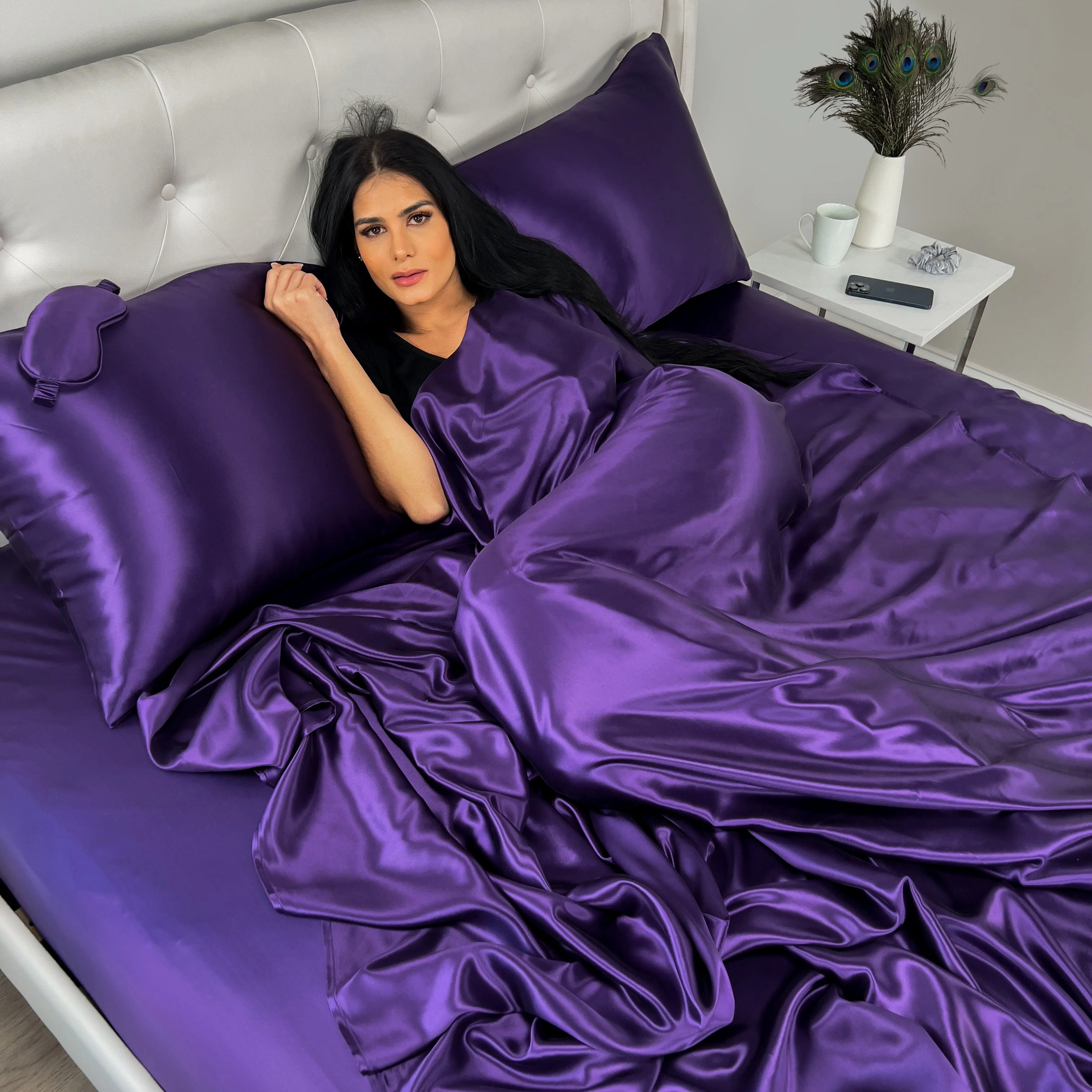 22 Momme Silk Pillowcase & Sleep Mask Gift Set - Plum - Image 4